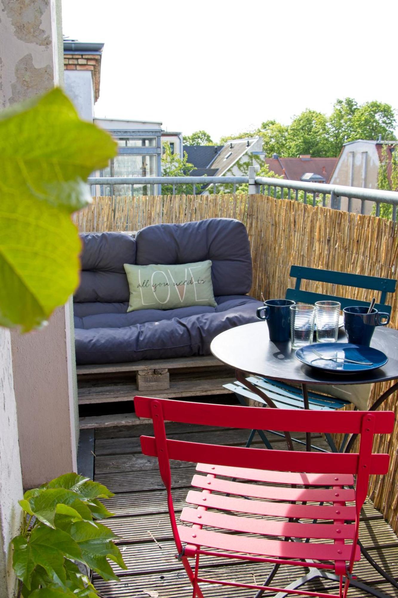 Neustadt-Aussicht - Grosse Wohnung Mit Balkon Dresden Exterior photo